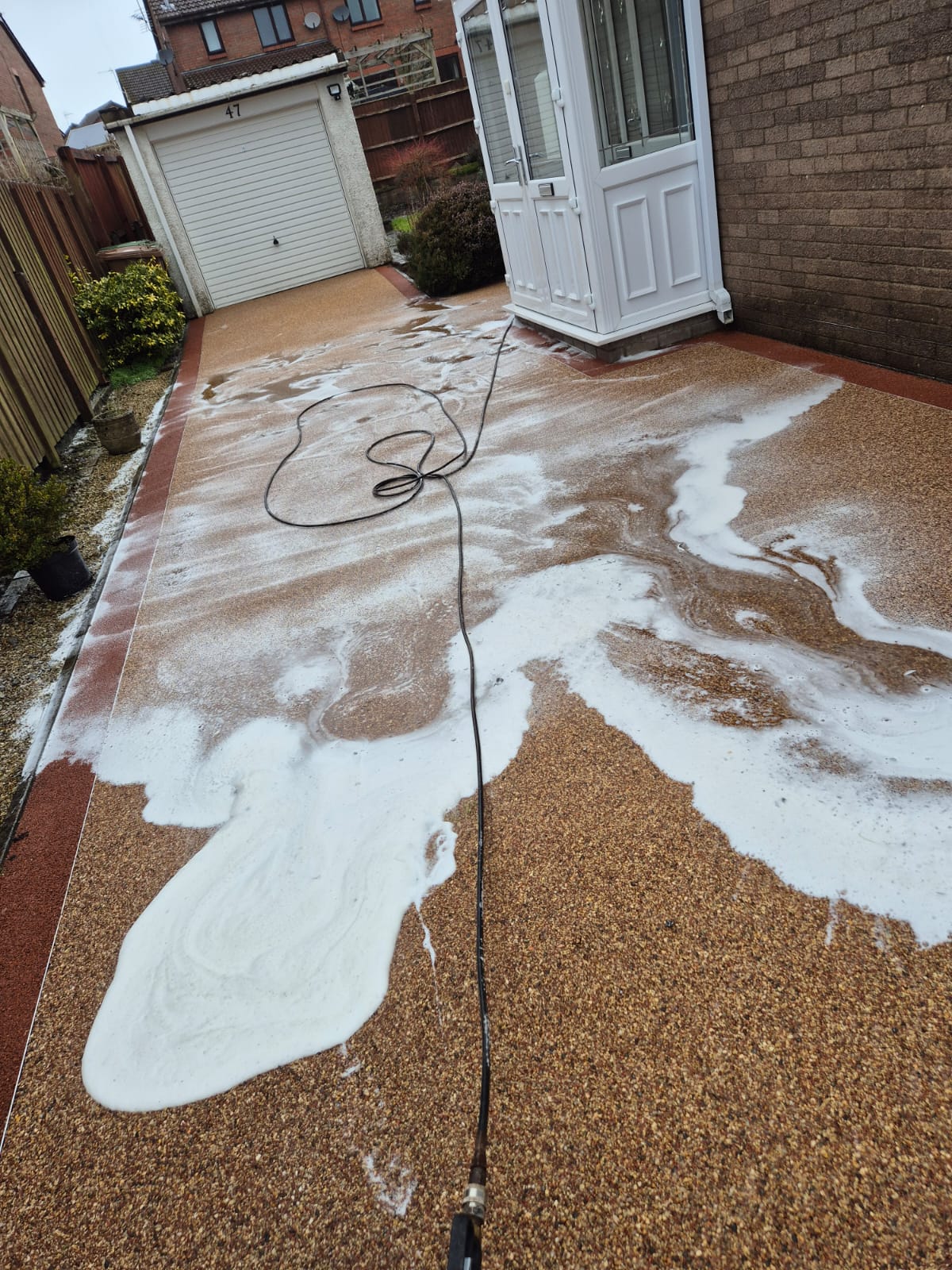 resin driveway cleaning 